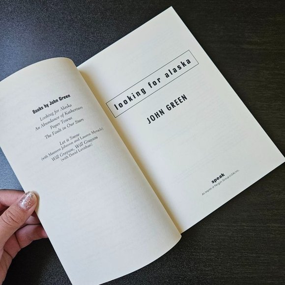 4/$20 Looking for Alaska by John Green - Paperback - Picture 2 of 5